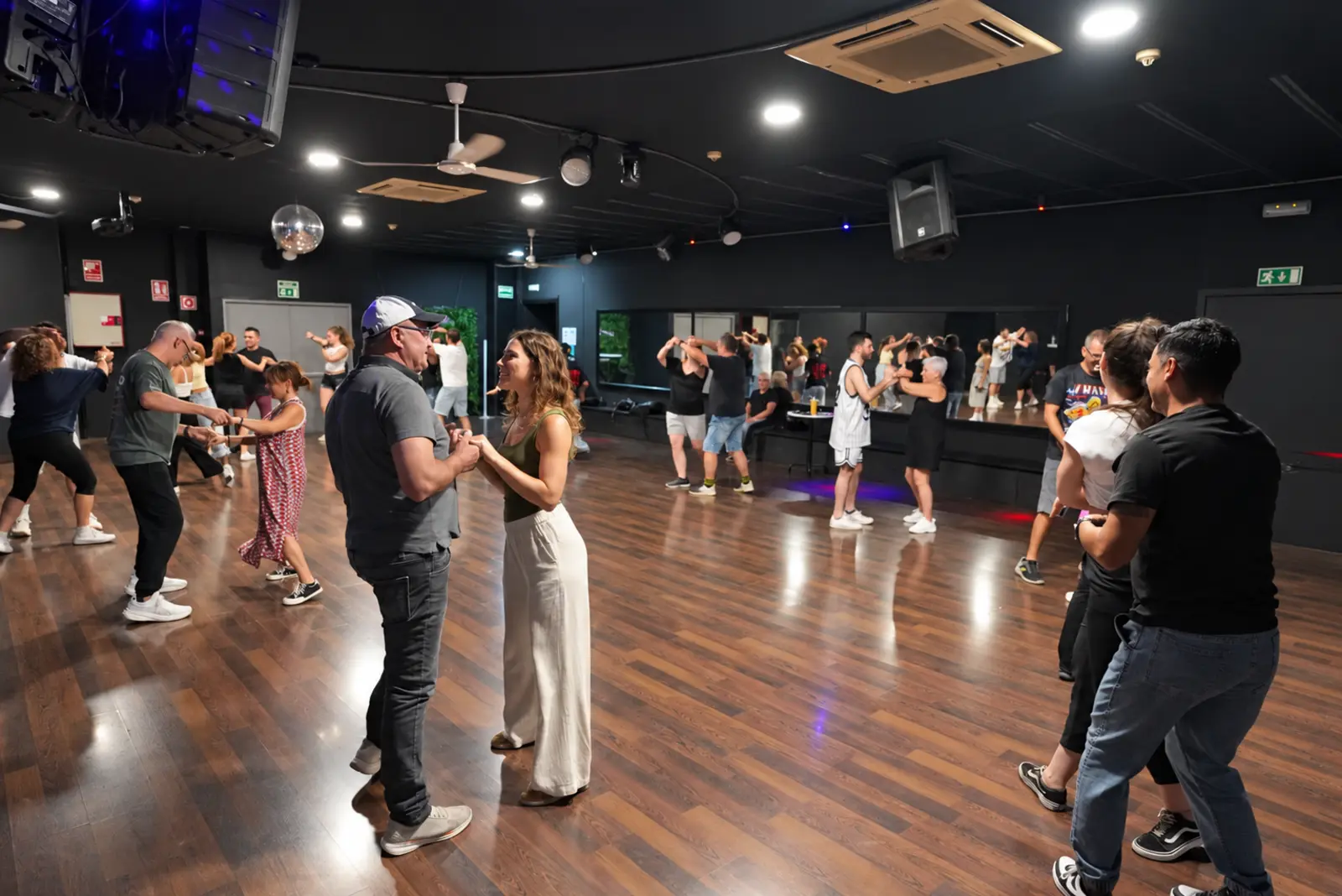 Clase de baile en Glow Dance Studio