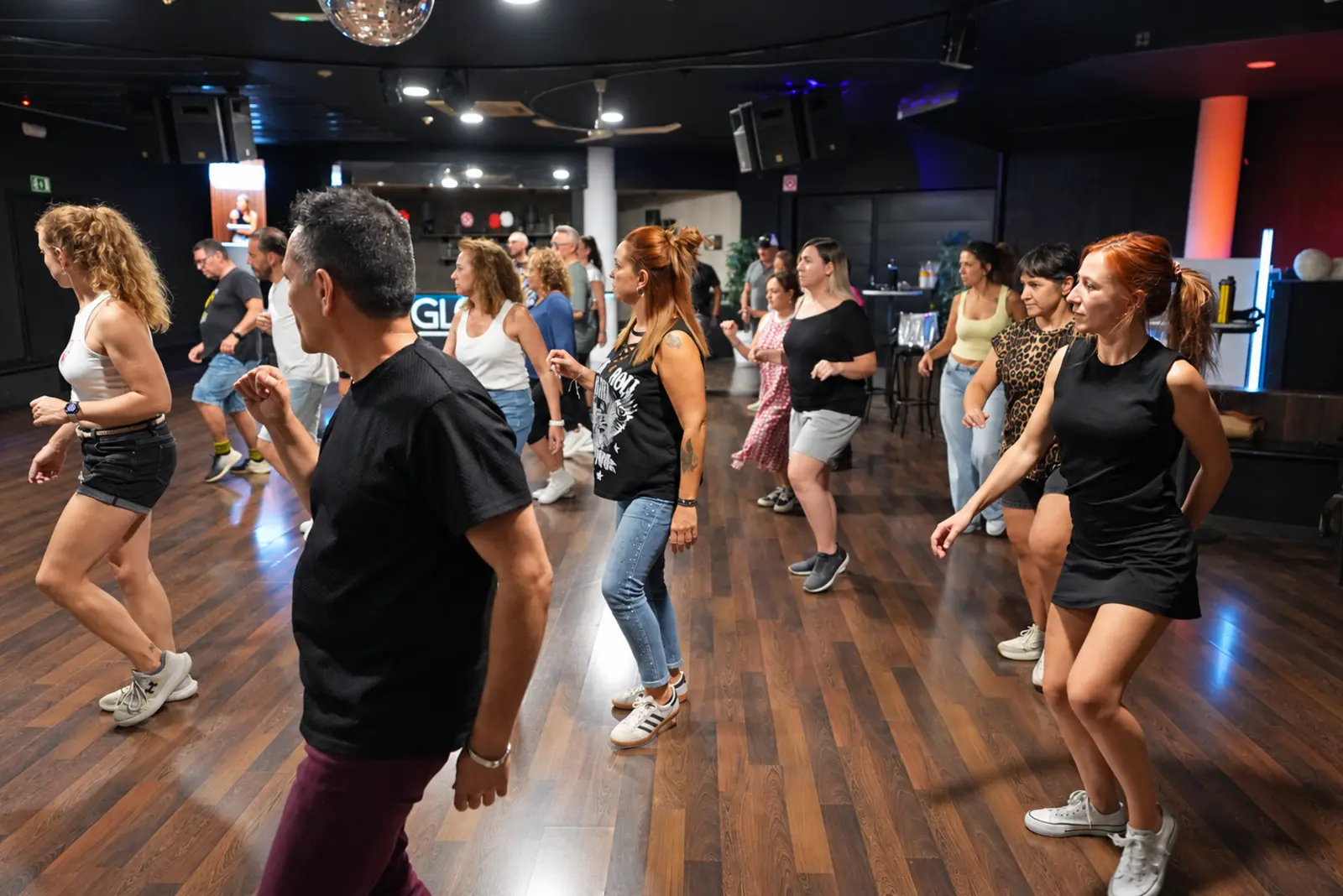 Clase de baile en Glow Dance Studio